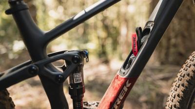 Trek Top Fuel 9.8 M Matte Sedona Red/ Pennyflake Produktbild 8