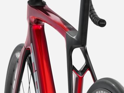 Trek Madone SL 5 XL Gloss Fury Red/Matte Deep Smoke Produktbild 3