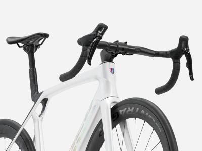 Trek Madone SL 7 XL Gloss Crystal White/Matte Deep Smok Produktbild 4